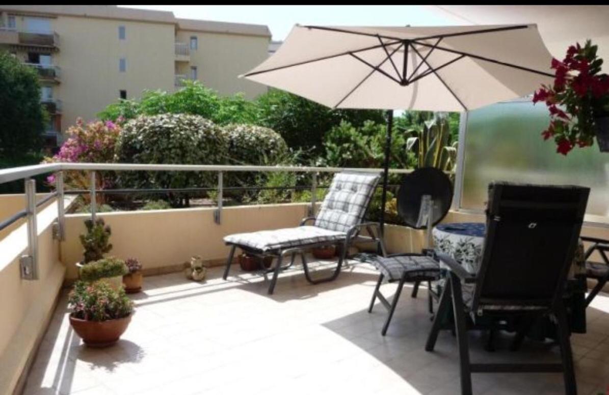 Résidence La Miougrano Frejus plage Exterior foto